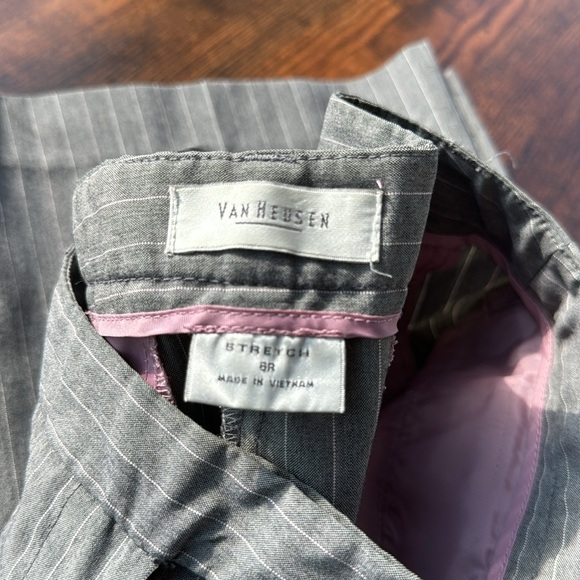 Vanheusen Women’s dress pants - Picture 3 of 5
